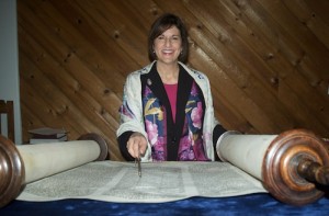 JHD Reading from the Torah scroll by Carla Resnick