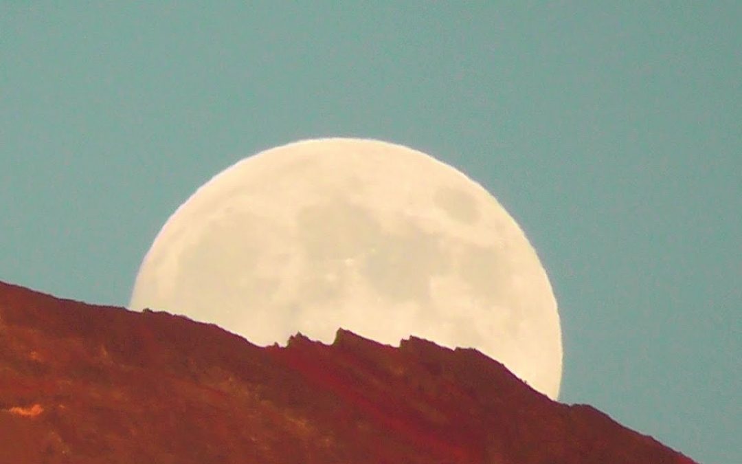Moonrise in Oregon